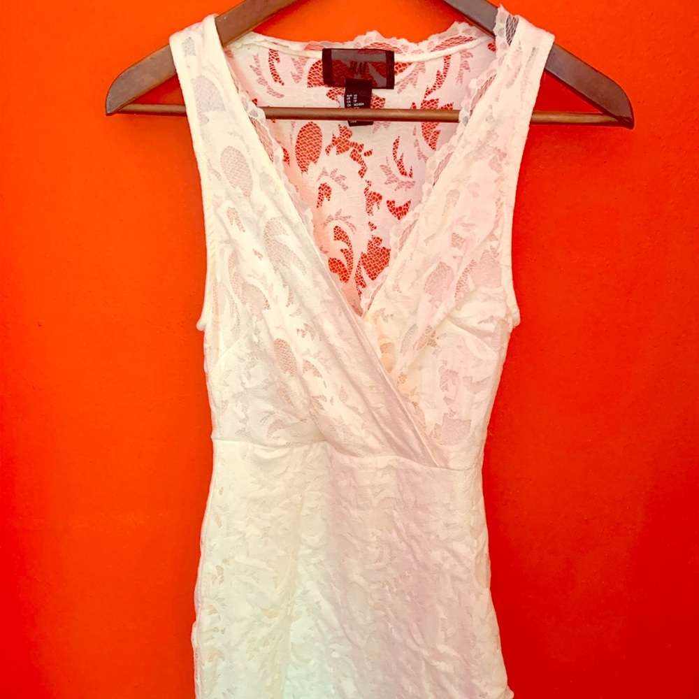 Lace bodycon dress